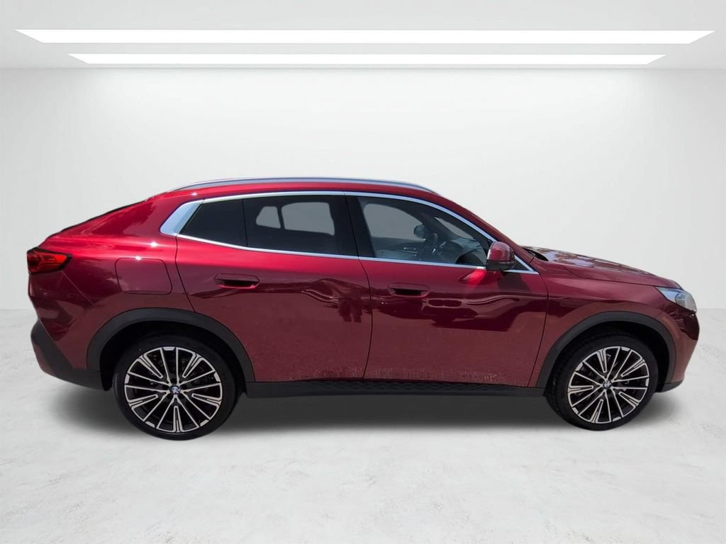 New 2026 BMW X2 xDrive28i w/ Technology Package AWD/4WD image 3
