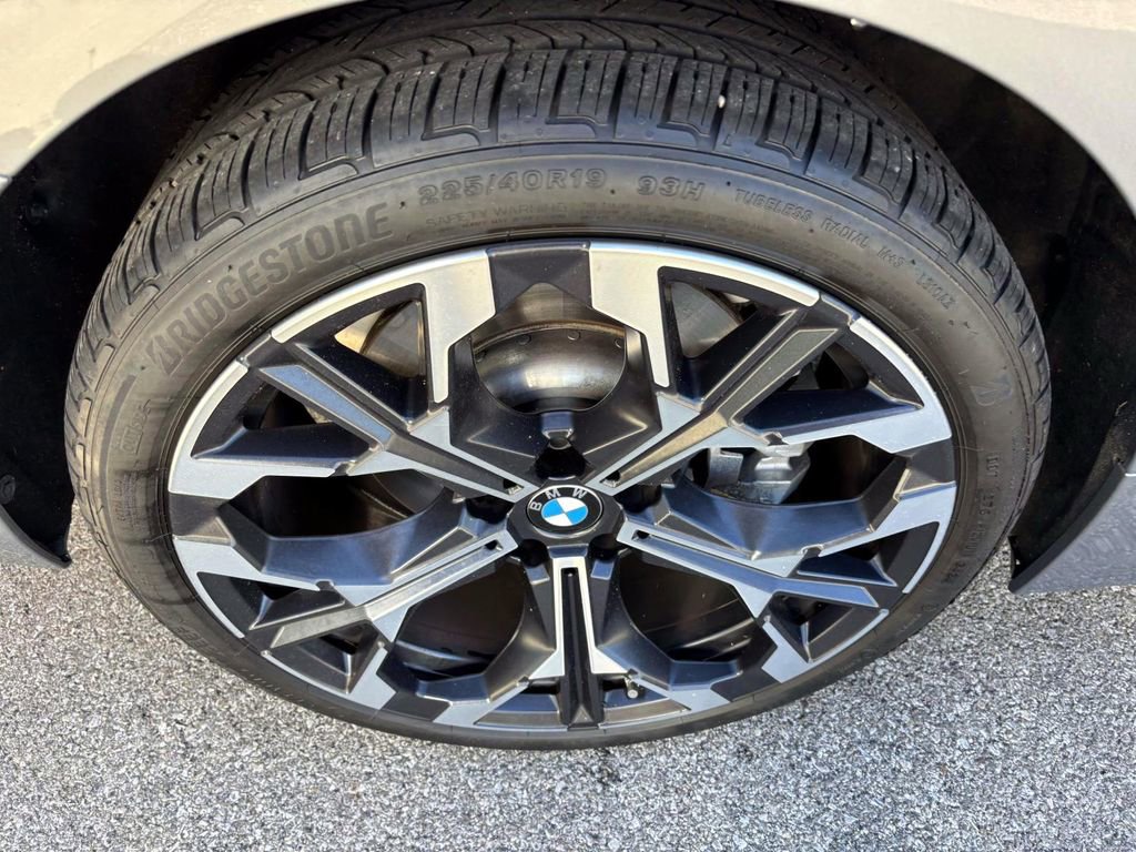 Certified 2025 BMW 330i xDrive Sedan image 10