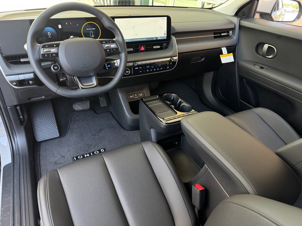 New 2025 Hyundai Ioniq 5 SEL RWD image 2