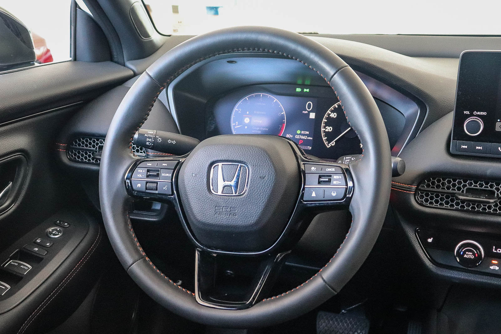 Certified 2025 Honda HR-V Sport image 18