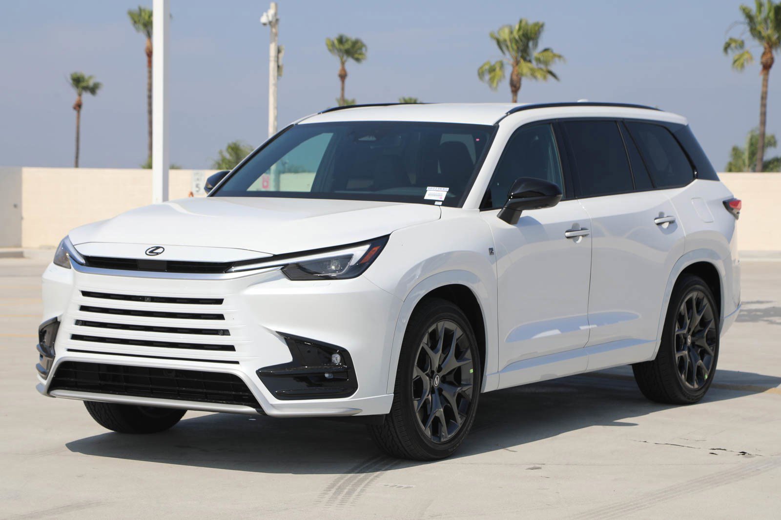 New 2026 Lexus TX 500h AWD w/ Technology Package image 3