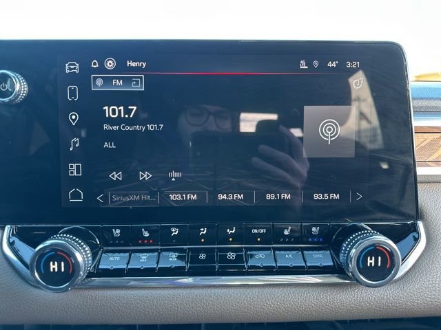 Used 2024 GMC Canyon Denali image 46