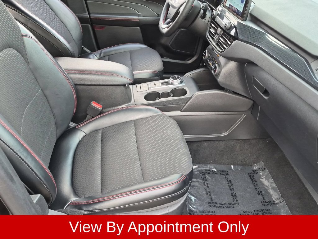Used 2025 Ford Escape ST-Line FWD image 30
