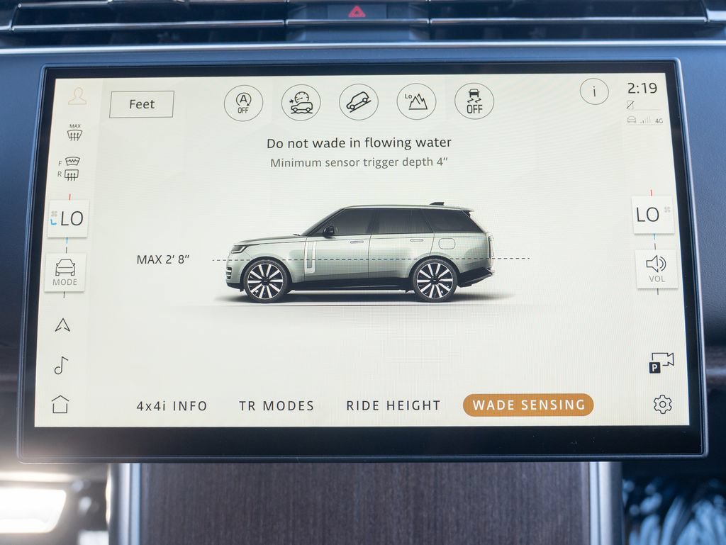 Certified 2026 Land Rover Range Rover SE AWD/4WD image 28