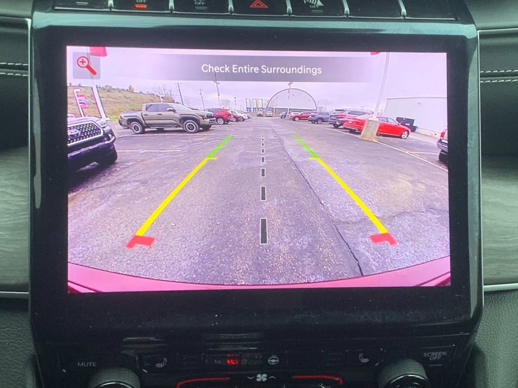 Used 2024 Jeep Grand Cherokee Limited image 21