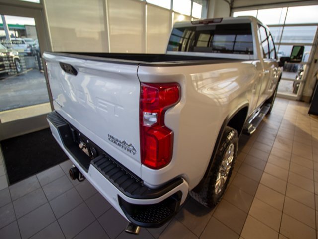 Used 2021 Chevrolet Silverado 2500 High Country w/ Z71 Off-Road Package image 7