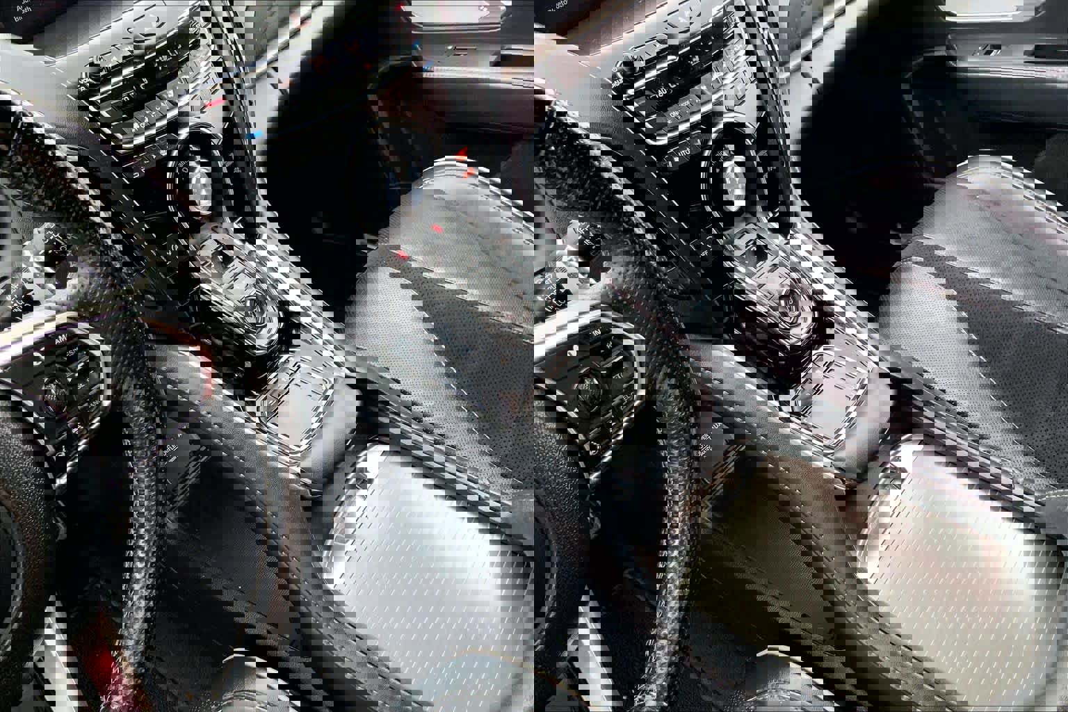 Used 2019 Acura RDX A-Spec image 16