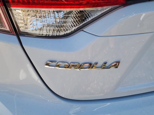 Used 2026 Toyota Corolla LE w/ LE Premium Package FWD image 10