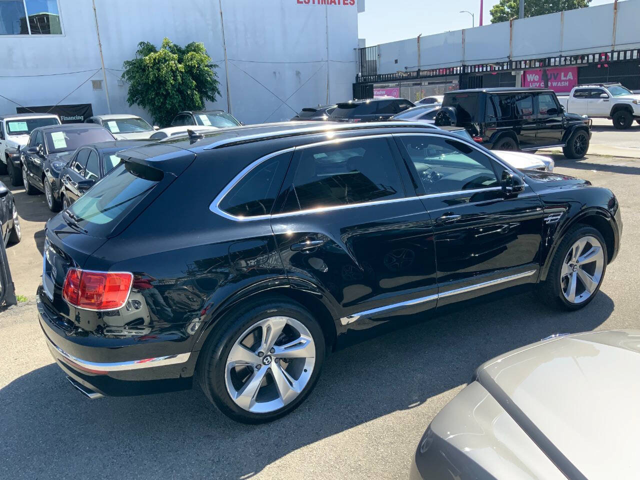 Used 2019 Bentley Bentayga AWD/4WD image 8