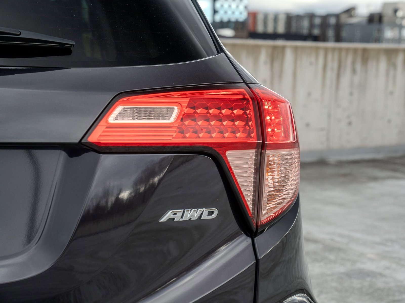 Used 2017 Honda HR-V EX image 11