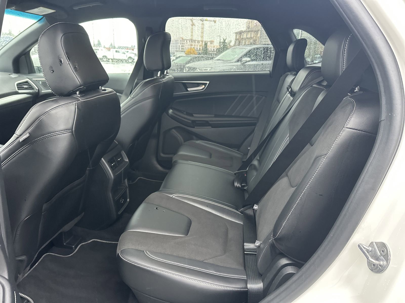 Used 2022 Ford Edge ST image 12