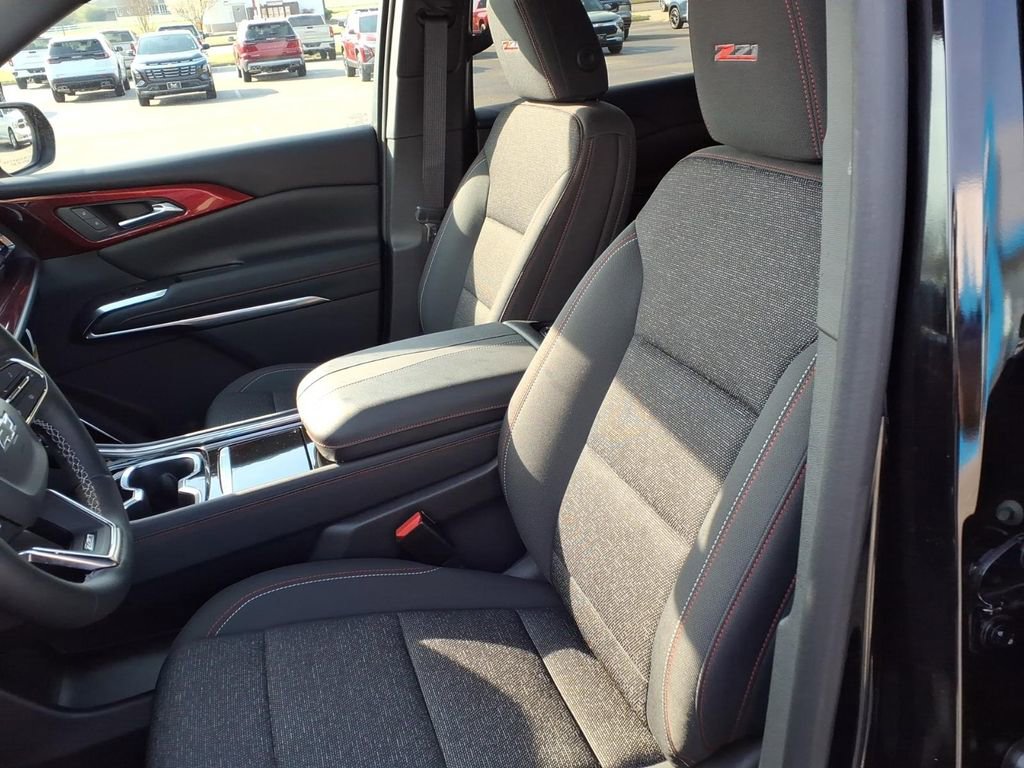 Used 2024 Chevrolet Traverse Z71 w/ Enhanced Driving Package image 13
