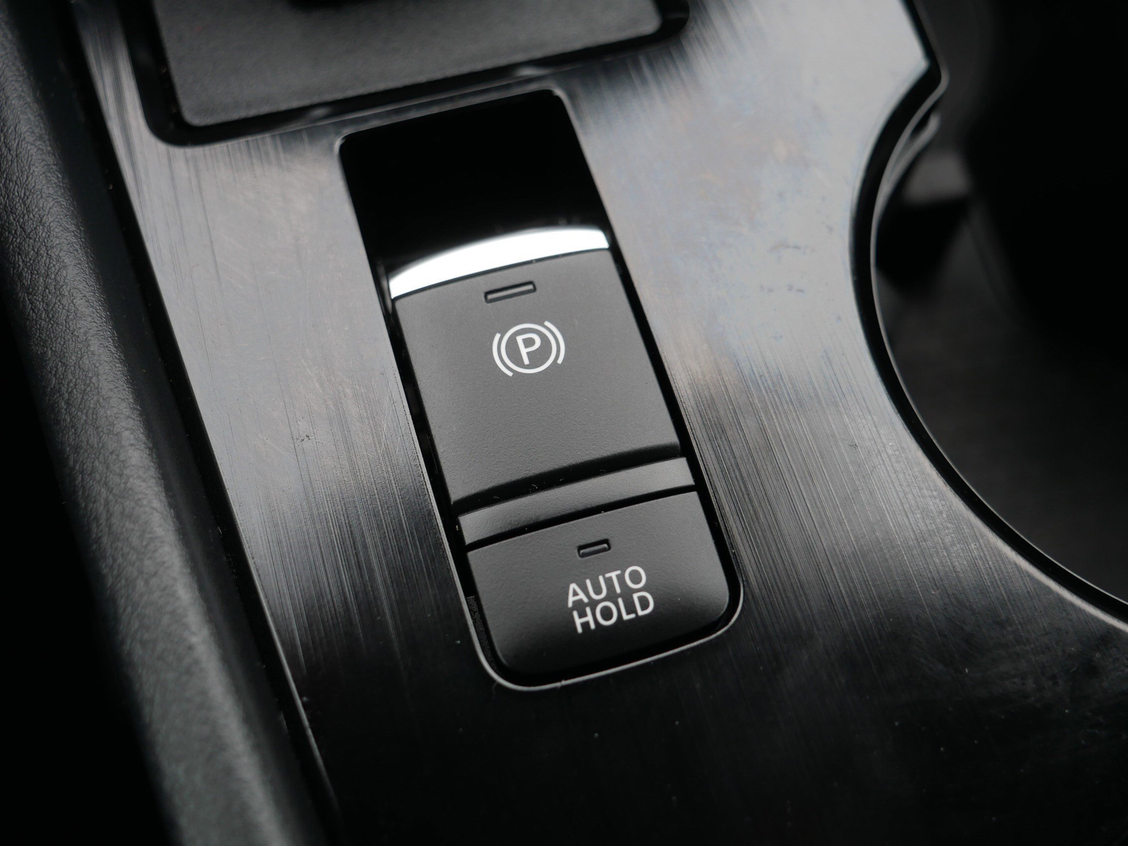 Used 2024 Nissan Rogue S image 32