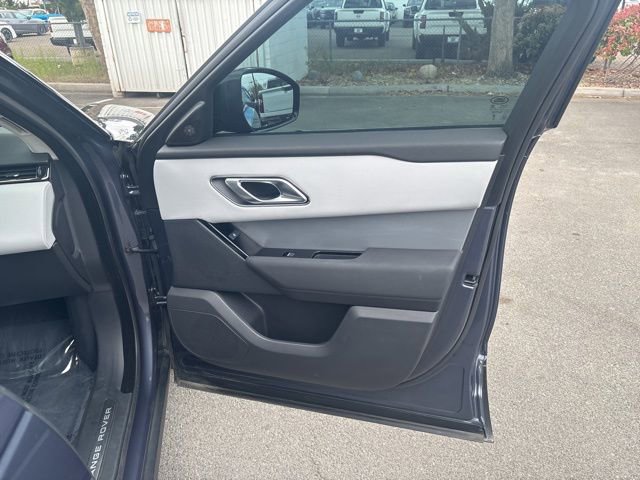 Used 2025 Land Rover Range Rover Velar S image 34