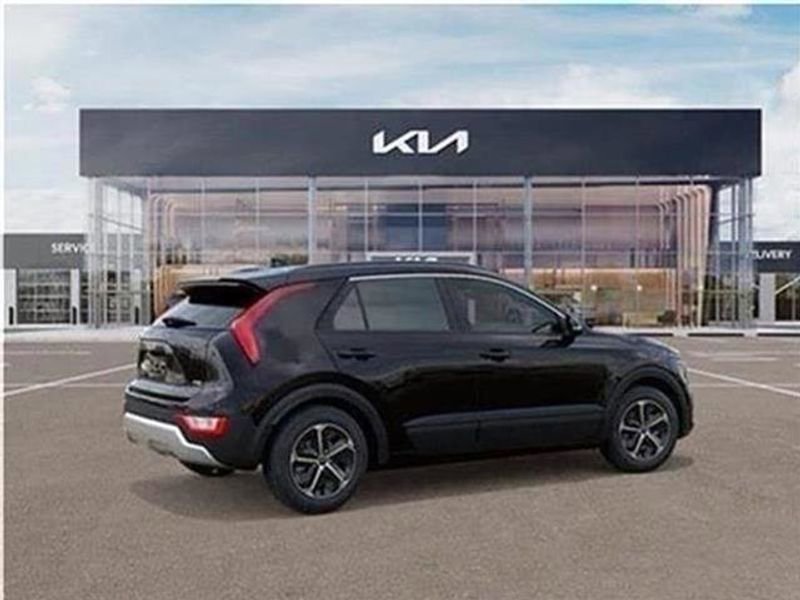 New 2025 Kia Niro EX image 60
