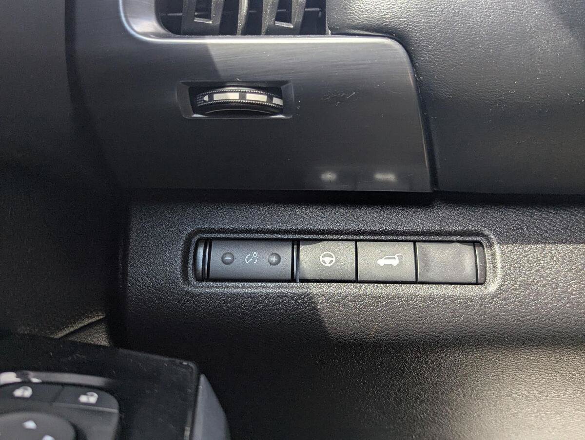 Used 2023 Nissan Pathfinder SL w/ SL Premium Package AWD/4WD image 32