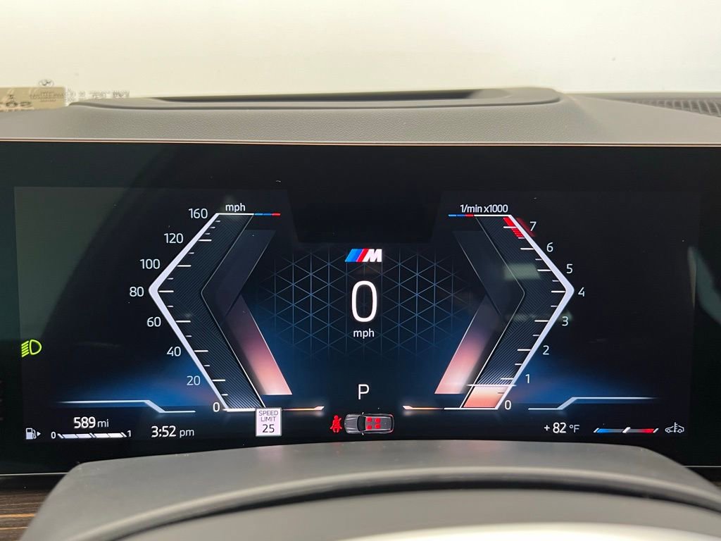 New 2026 BMW X7 xDrive40i w/ M Sport Package image 18