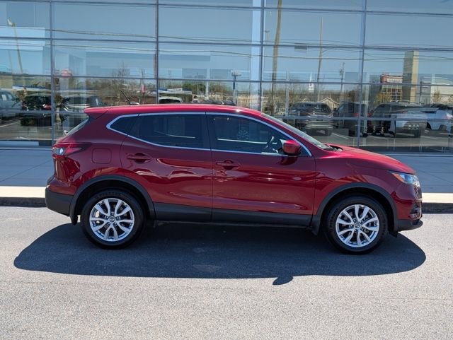 Used 2021 Nissan Rogue Sport S image 8