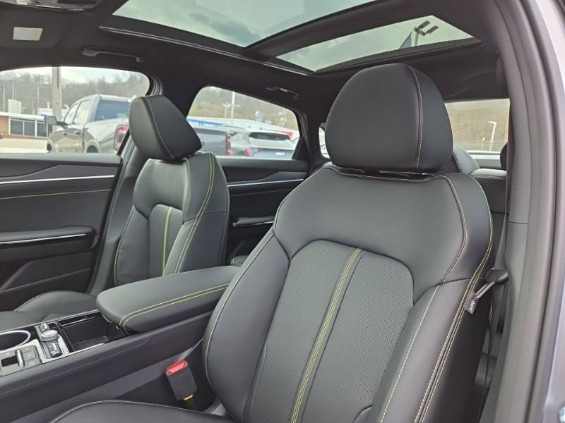 New 2026 Kia K5 GT w/ GT1 Package FWD image 28