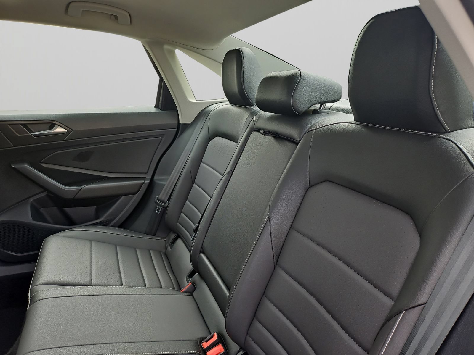 Used 2024 Volkswagen Jetta SE FWD image 40