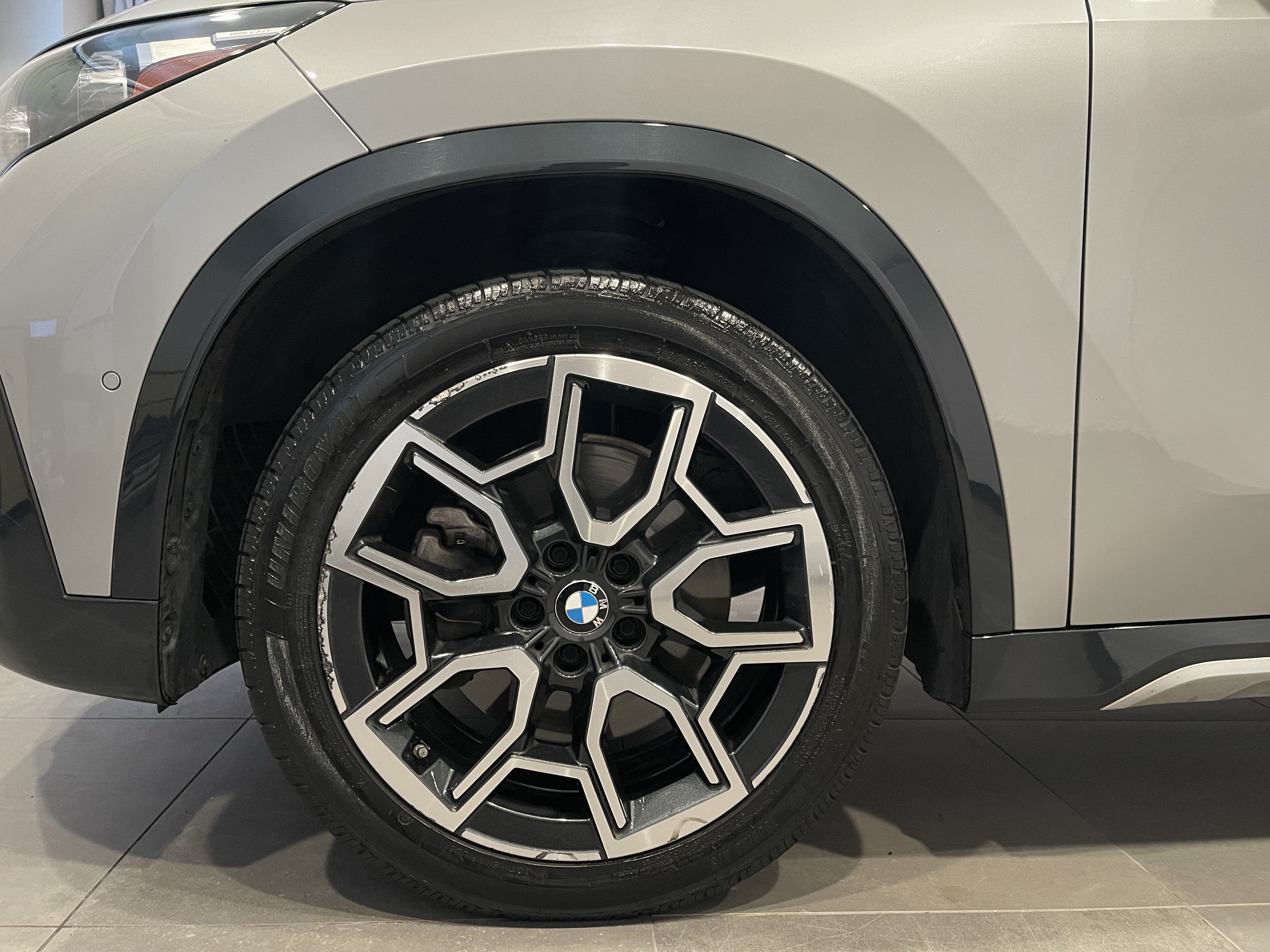 Used 2023 BMW X1 xDrive28i w/ Convenience Package AWD/4WD image 7