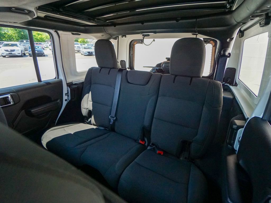 Used 2021 Jeep Wrangler Unlimited Sport image 29