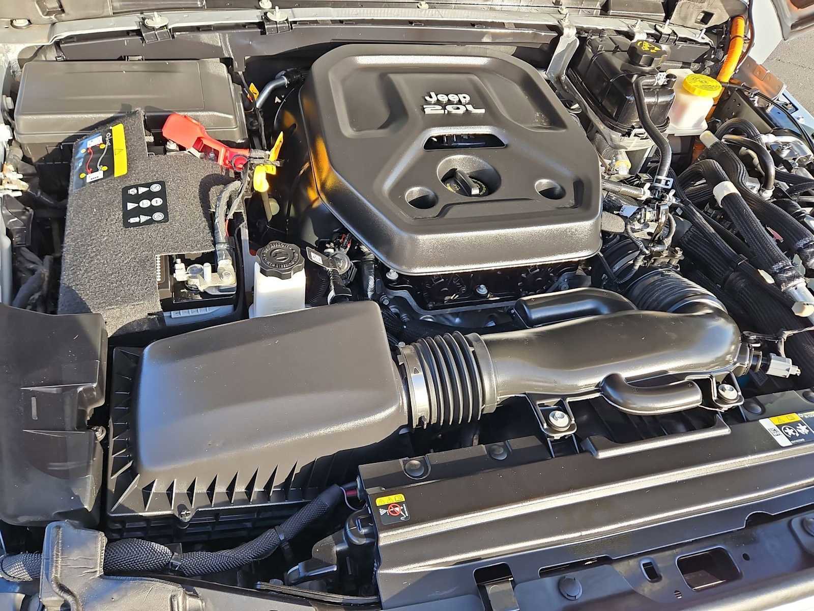 Used 2023 Jeep Wrangler Sahara w/ Cold Weather Group image 14