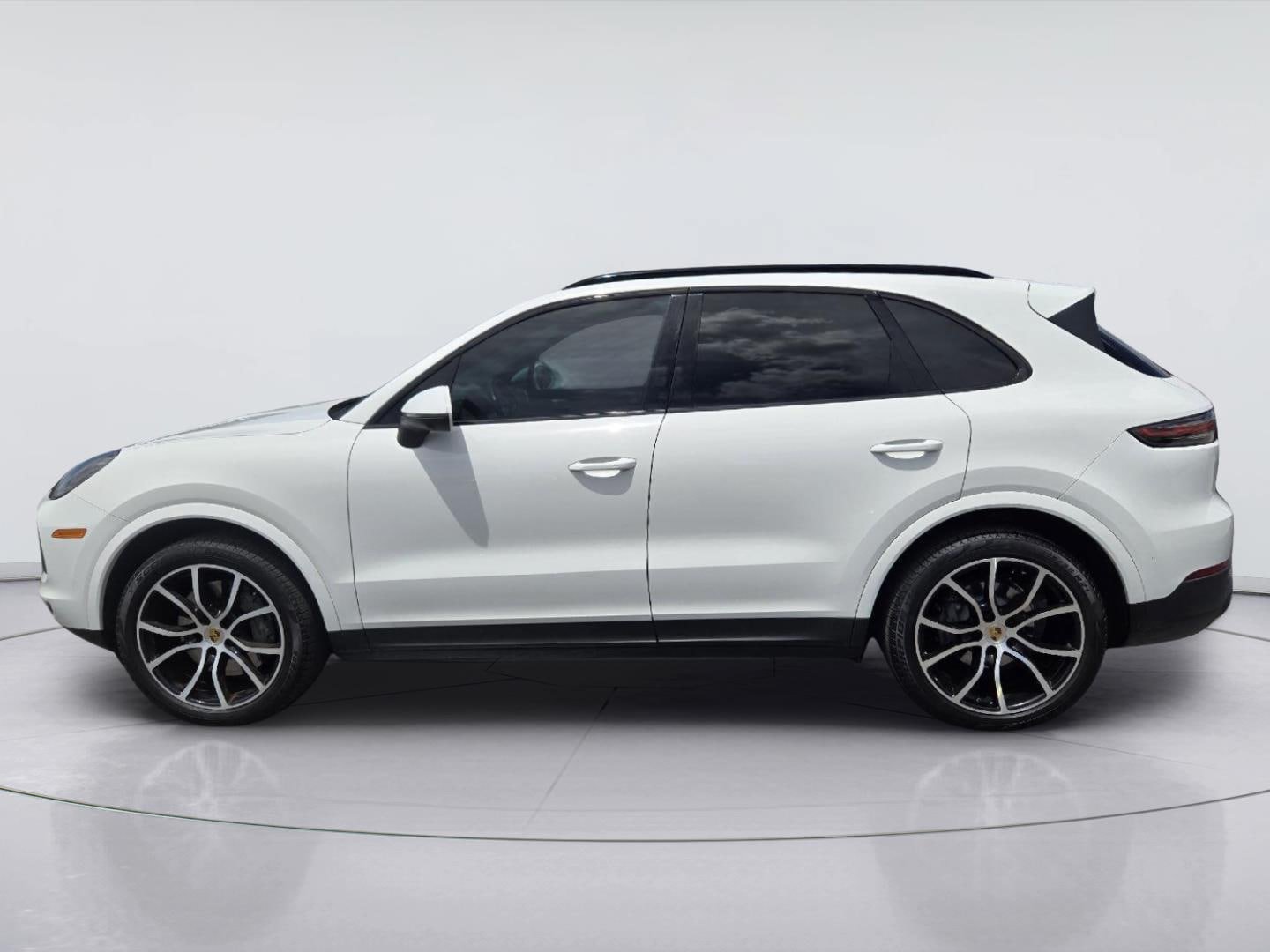 Used 2021 Porsche Cayenne S AWD/4WD image 5