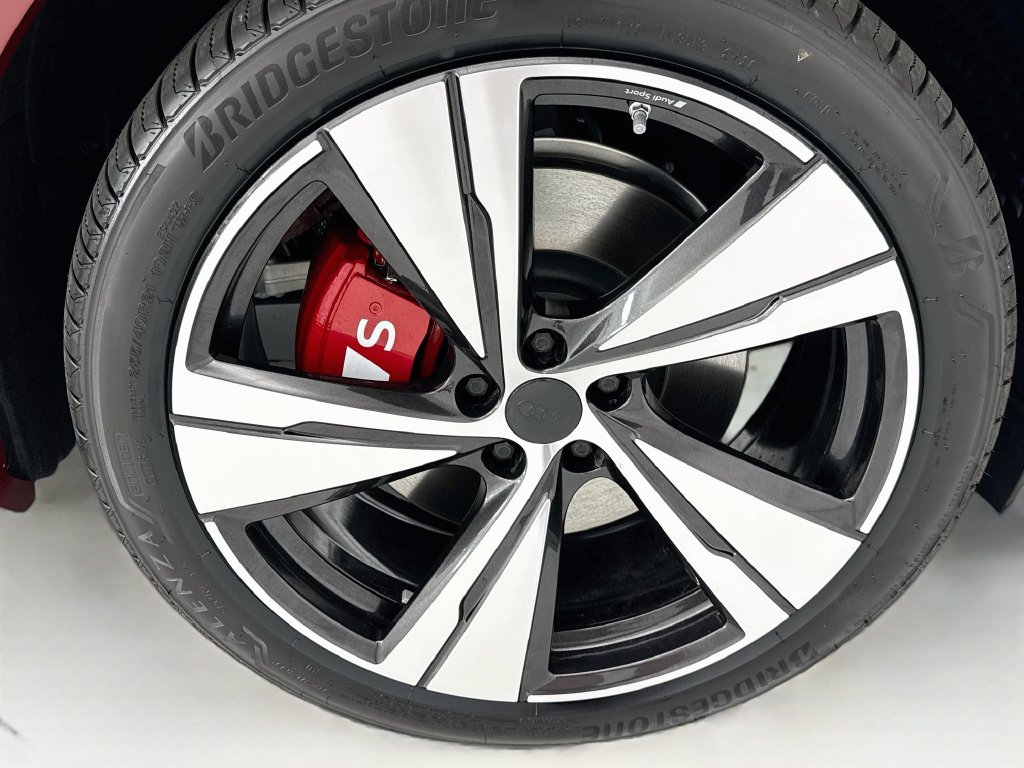 New 2026 Audi SQ5 Premium Plus AWD/4WD image 31