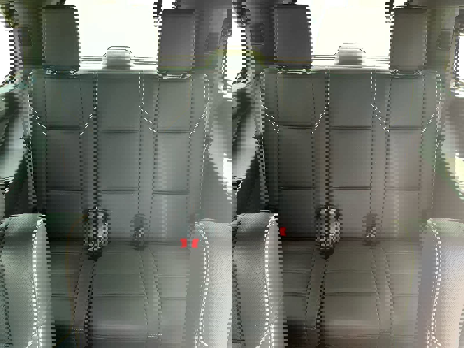 Used 2022 Cadillac Escalade Premium Luxury w/ LPO, Radiant Package AWD/4WD image 15