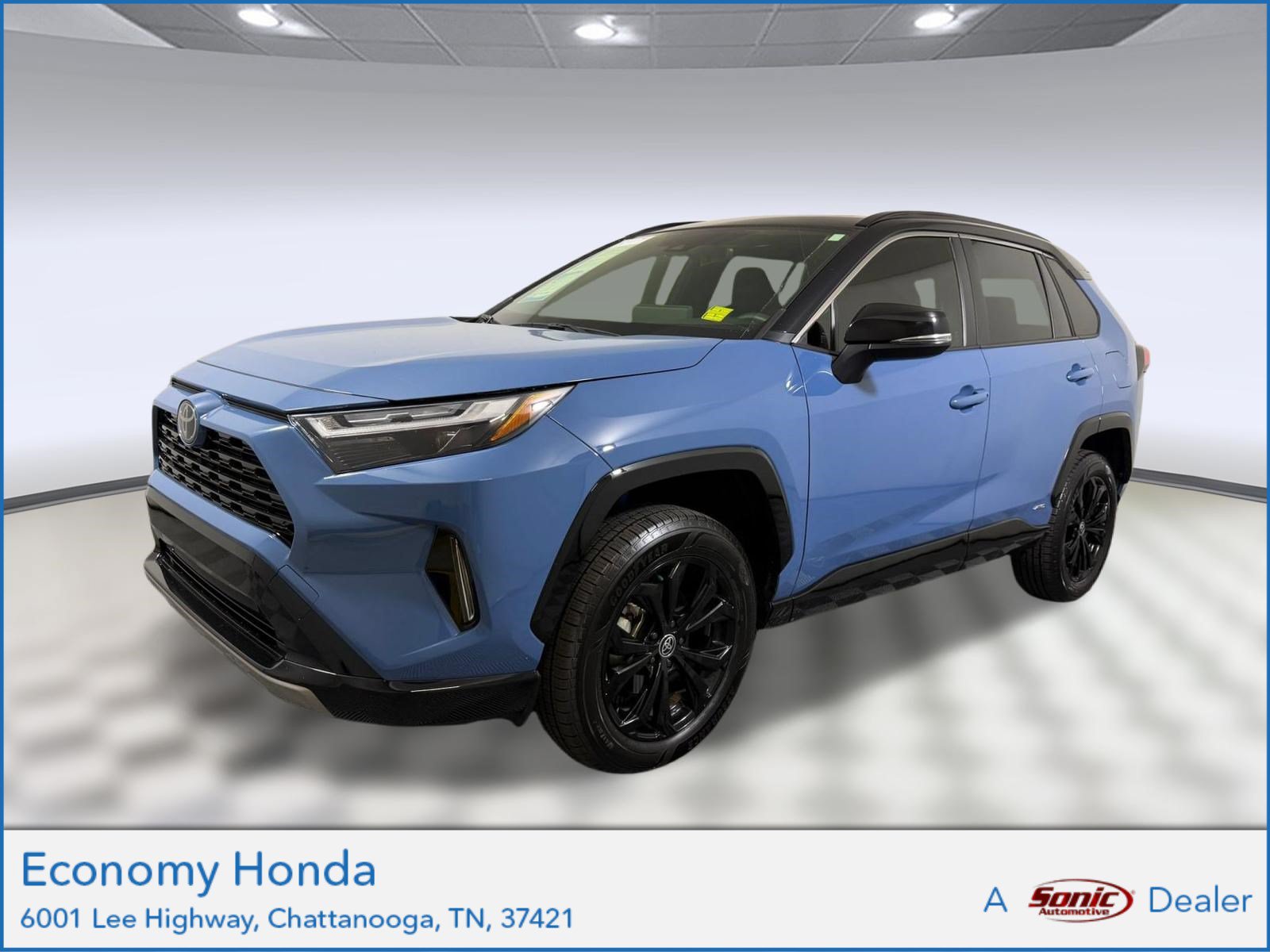 Used 2025 Toyota RAV4 XSE w/ Weather Package