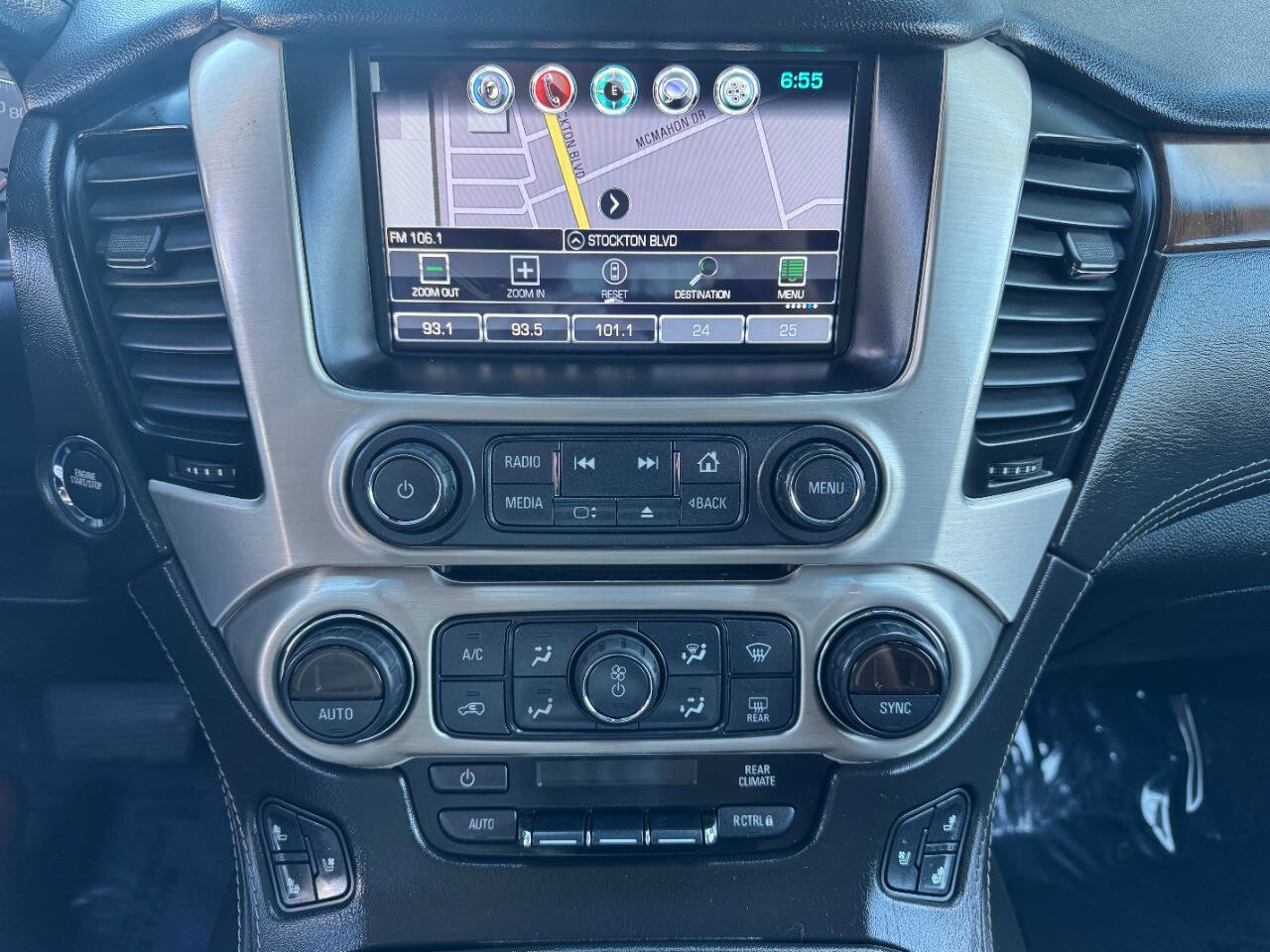 Used 2019 GMC Yukon XL Denali w/ Denali Ultimate Package image 18