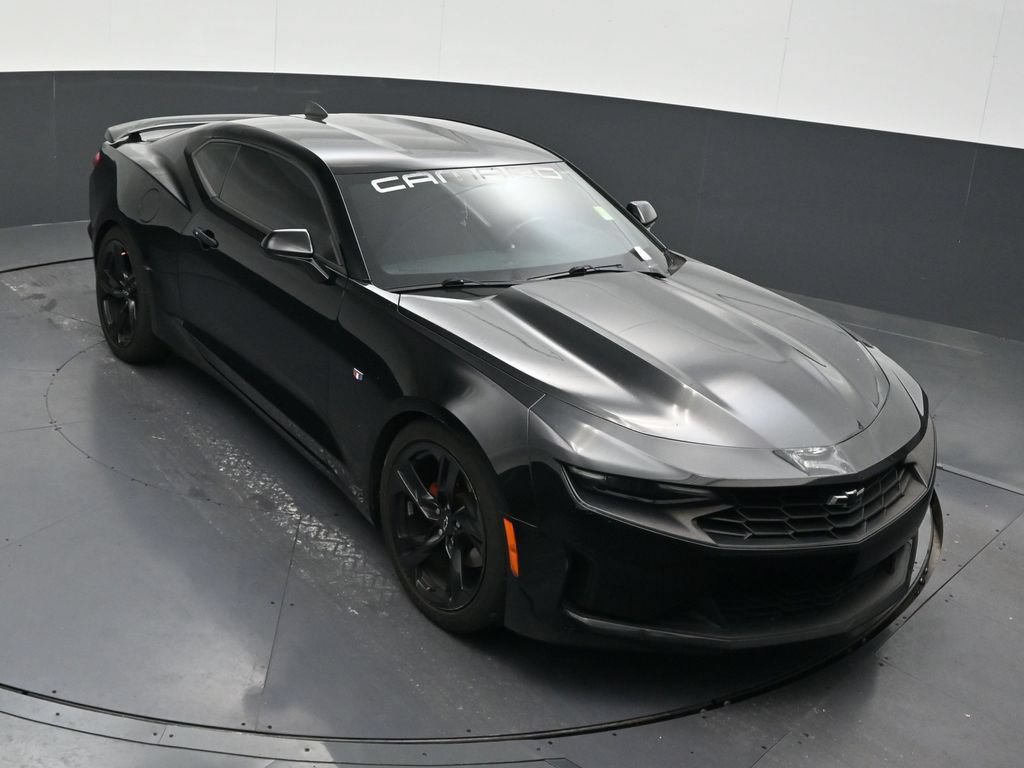 Used 2020 Chevrolet Camaro LT RWD image 21
