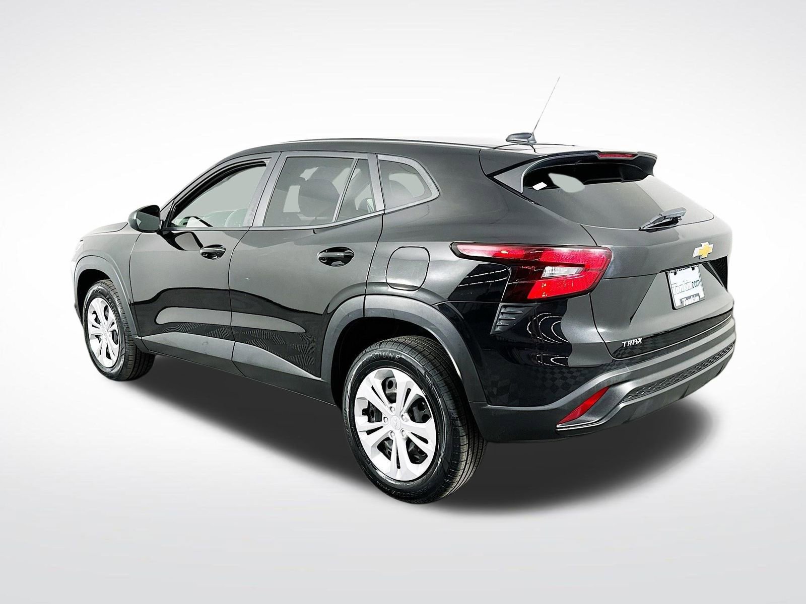 Used 2024 Chevrolet Trax LS FWD image 6