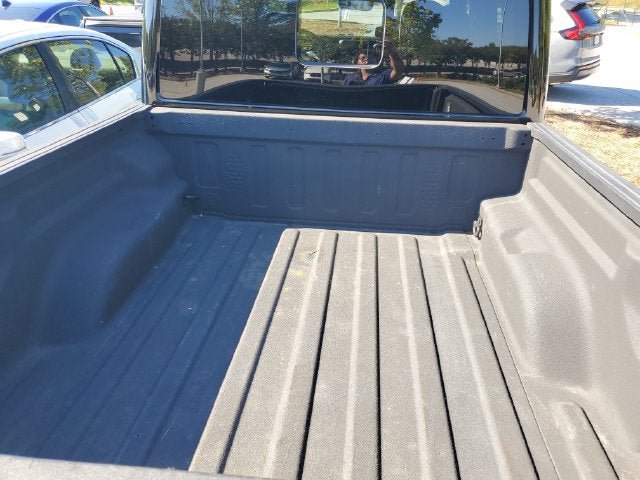 Used 2023 Jeep Gladiator Overland AWD/4WD image 11