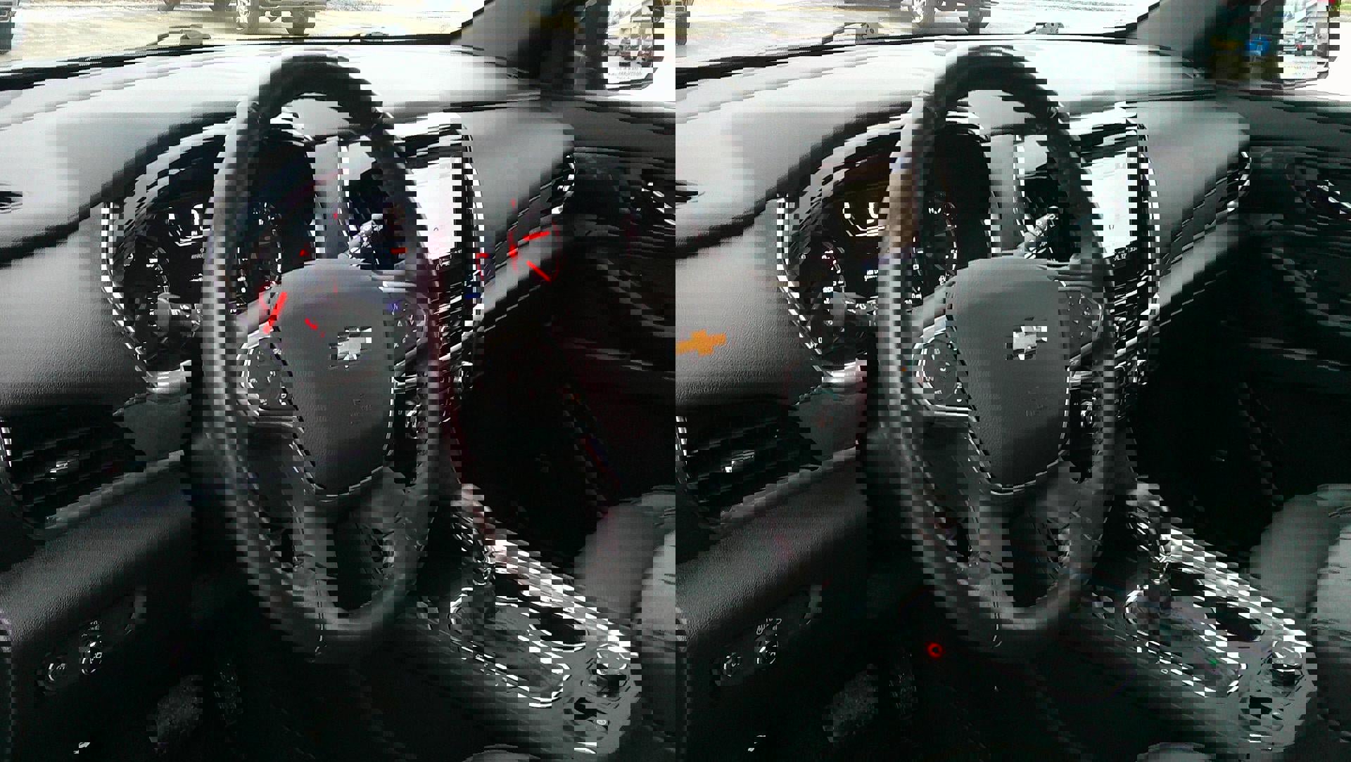 Used 2022 Chevrolet Traverse High Country image 11