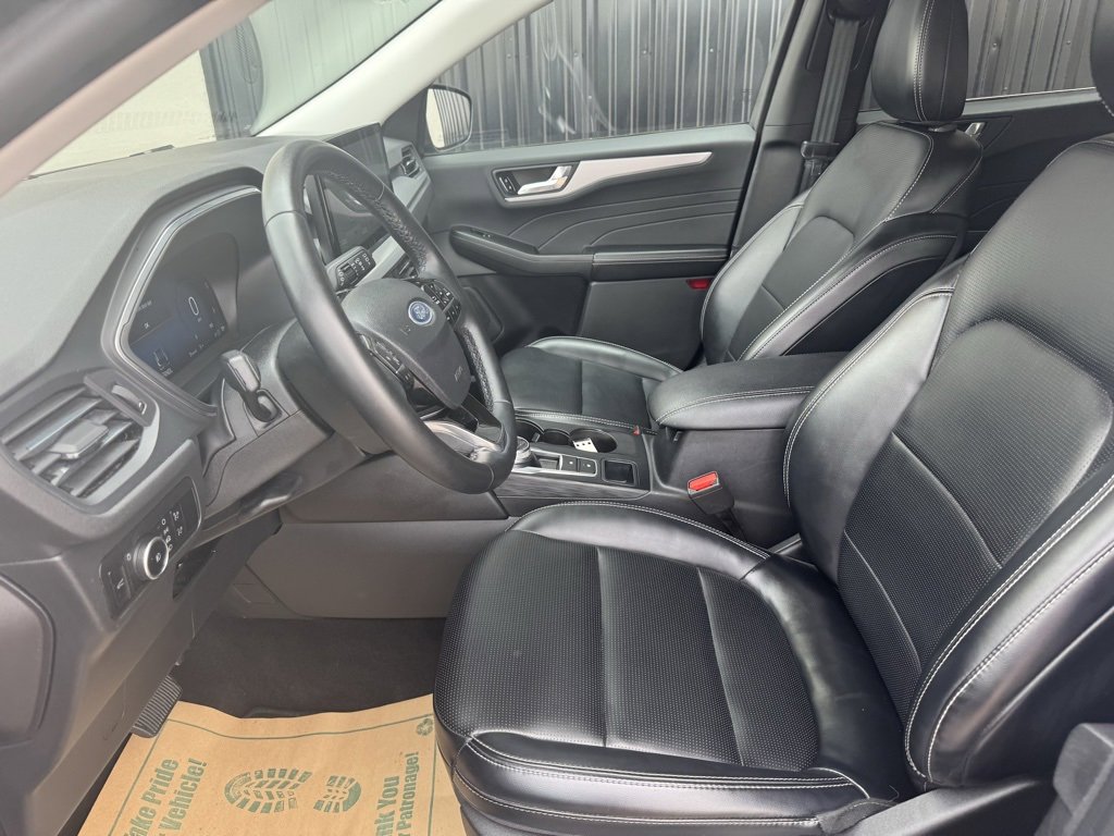 Used 2023 Ford Escape Platinum image 11
