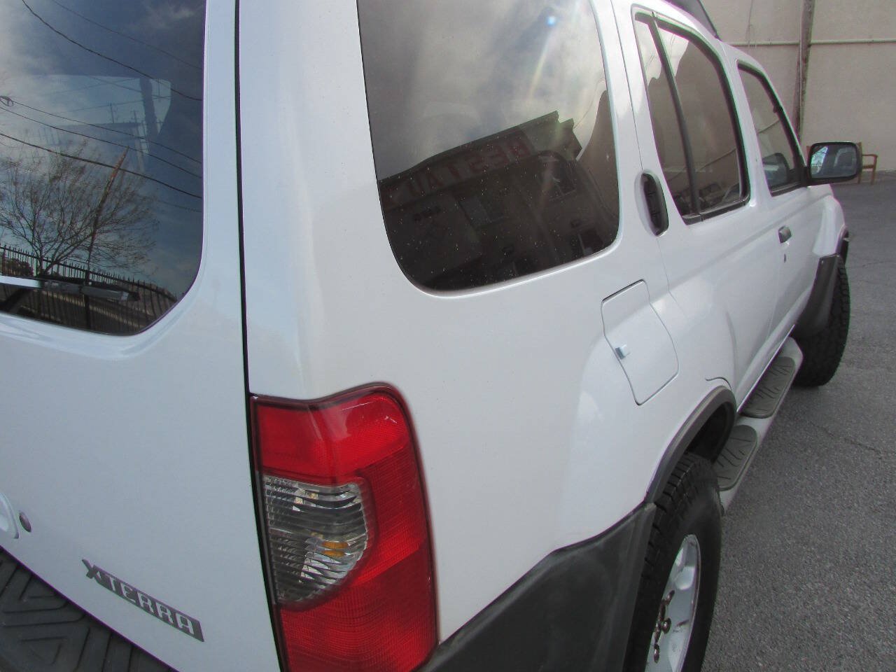 Used 2000 Nissan Xterra XE RWD image 12