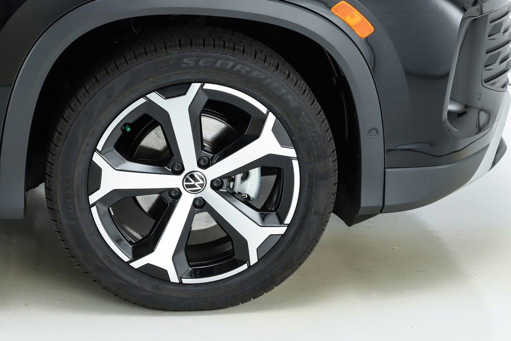 New 2026 Volkswagen Tiguan SE image 52