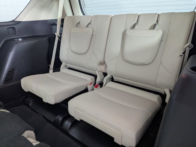 Used 2020 Lexus GX 460 Premium w/ Premium Package image 19