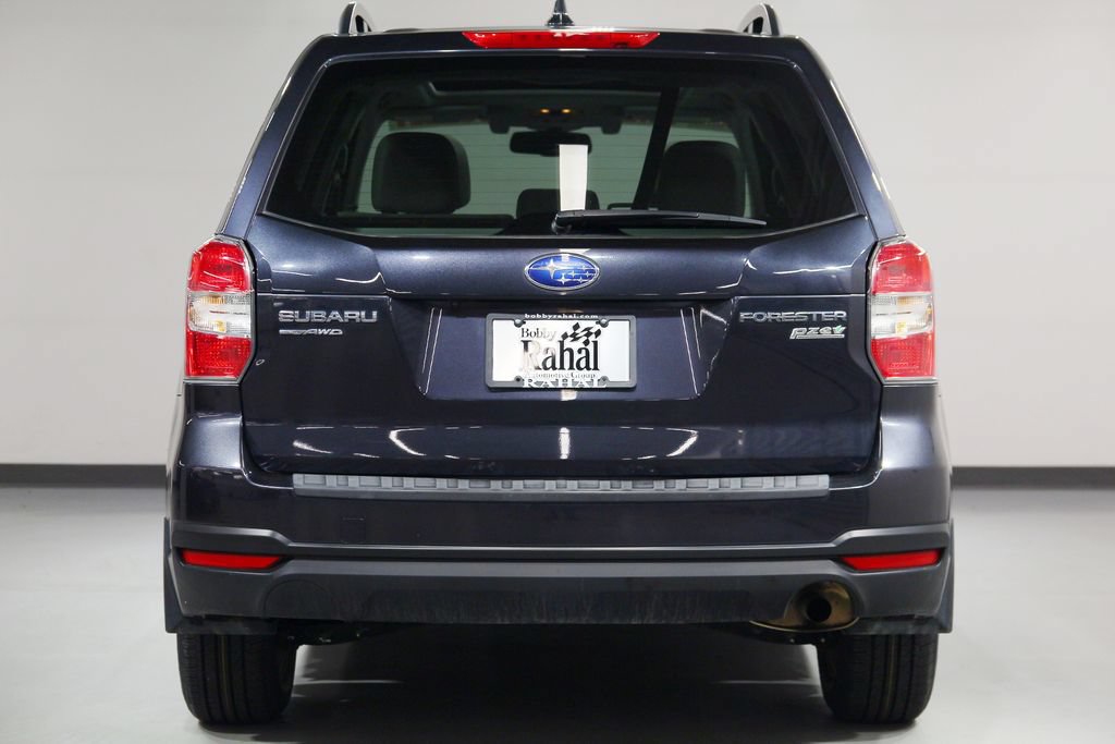 Used 2016 Subaru Forester 2.5i Premium AWD/4WD image 2