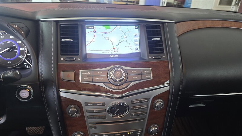 Used 2018 INFINITI QX80 4WD w/ Driver Assistance Package image 15