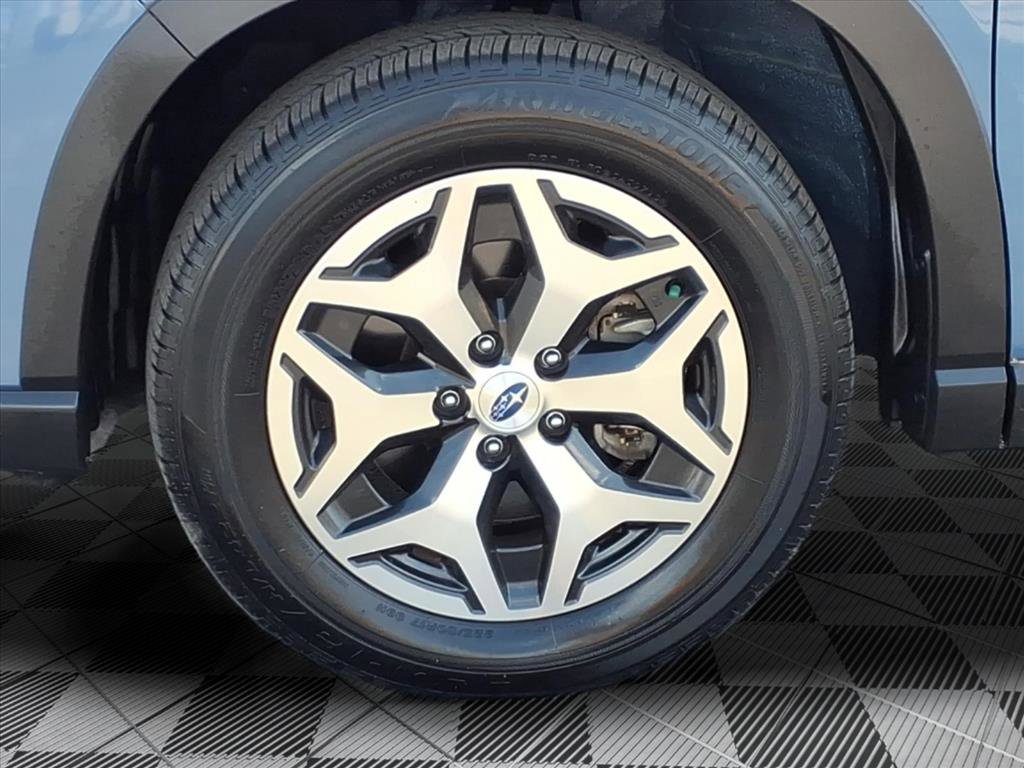 Used 2023 Subaru Forester Premium AWD/4WD image 10