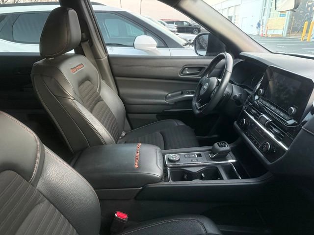 Used 2023 Nissan Pathfinder Rock Creek image 8