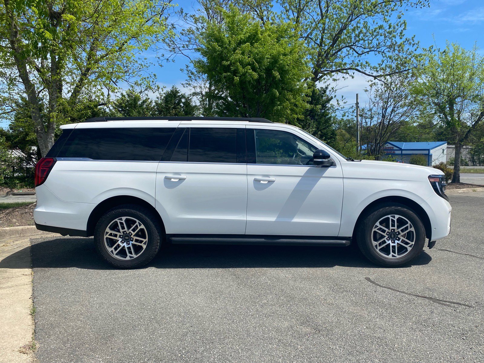Used 2025 Ford Expedition Max Active image 3