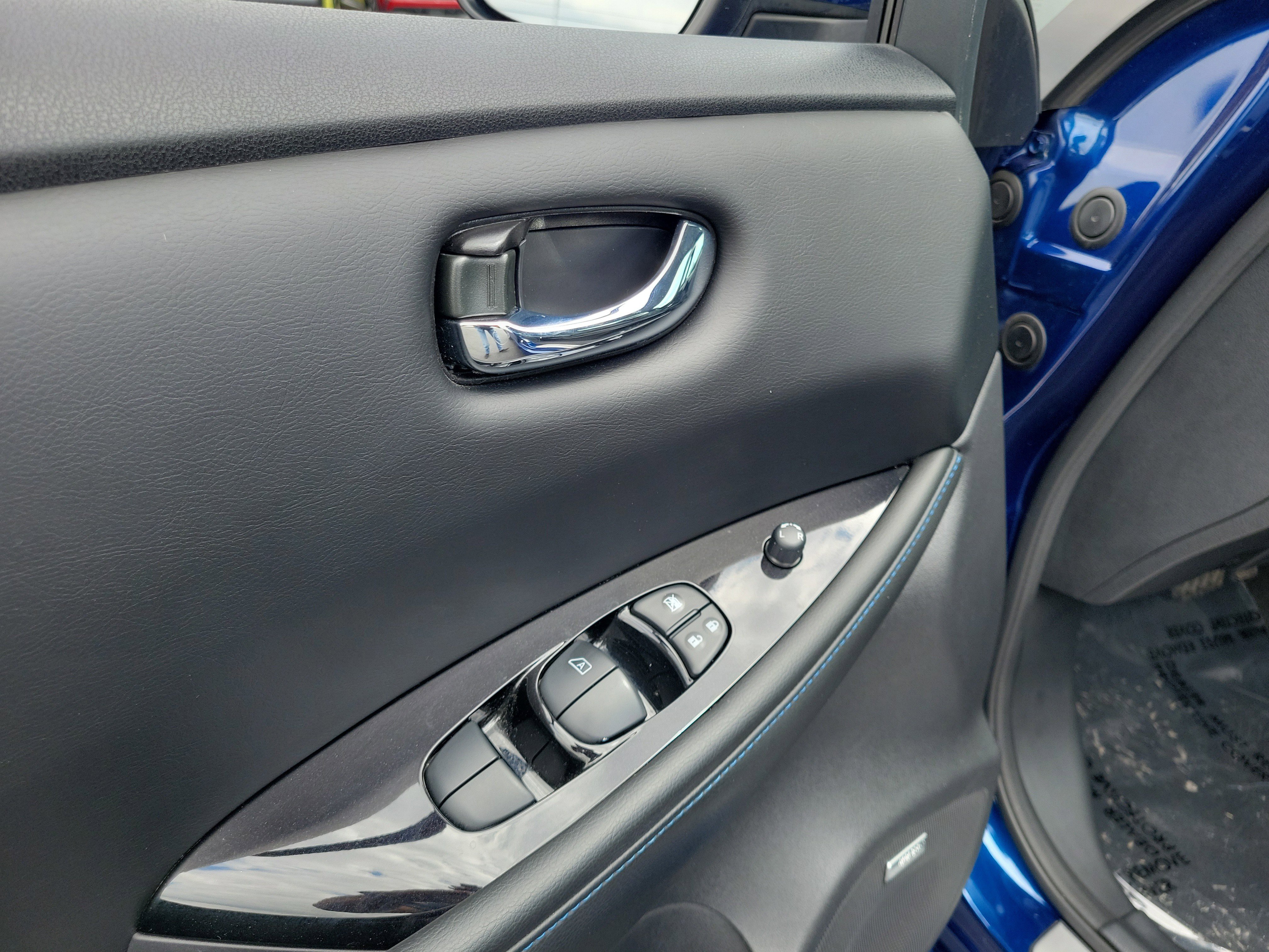 Certified 2022 Nissan Leaf SL Plus FWD image 18