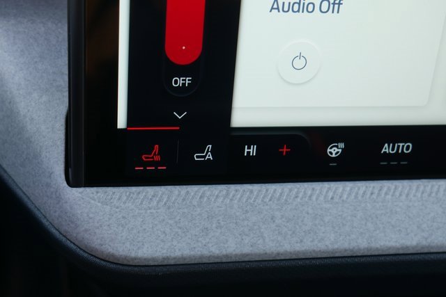 New 2025 Ford Maverick XLT w/ XLT Luxury Package image 4