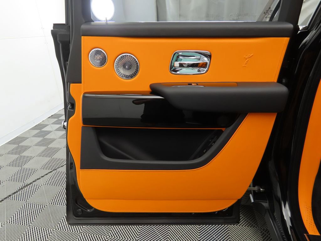 Certified 2023 Rolls-Royce Cullinan w/ Cullinan Package image 27