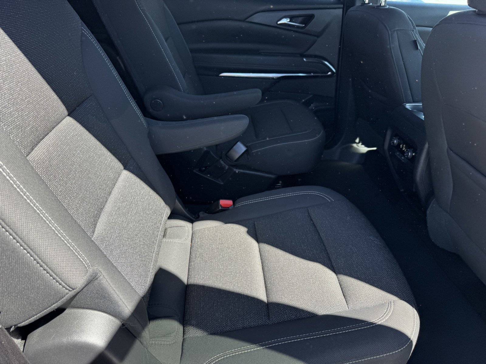 Used 2024 Chevrolet Traverse LT image 10