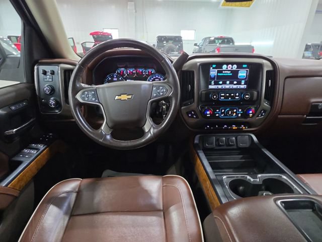 Used 2014 Chevrolet Silverado 1500 High Country w/ High Country Premium Package AWD/4WD image 10